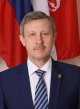 С разумным оптимизмом