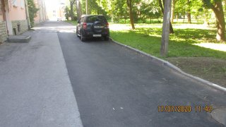 Ремонт участка асфальтового покрытия на ул. Аврова, д. 16