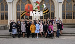 На Привокзальной площади в Петергофе «ожили» танцы военного времени