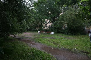 Хорошими делами прославиться нельзя?