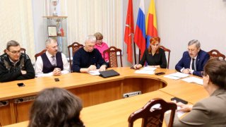 В Муниципальном Совете МО город Петергоф