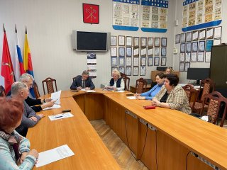 В Муниципальном Совете МО город Петергоф