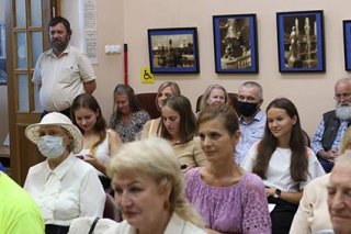 С любовью к людям и к Петергофу