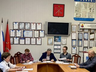В Муниципальном Совете МО город Петергоф